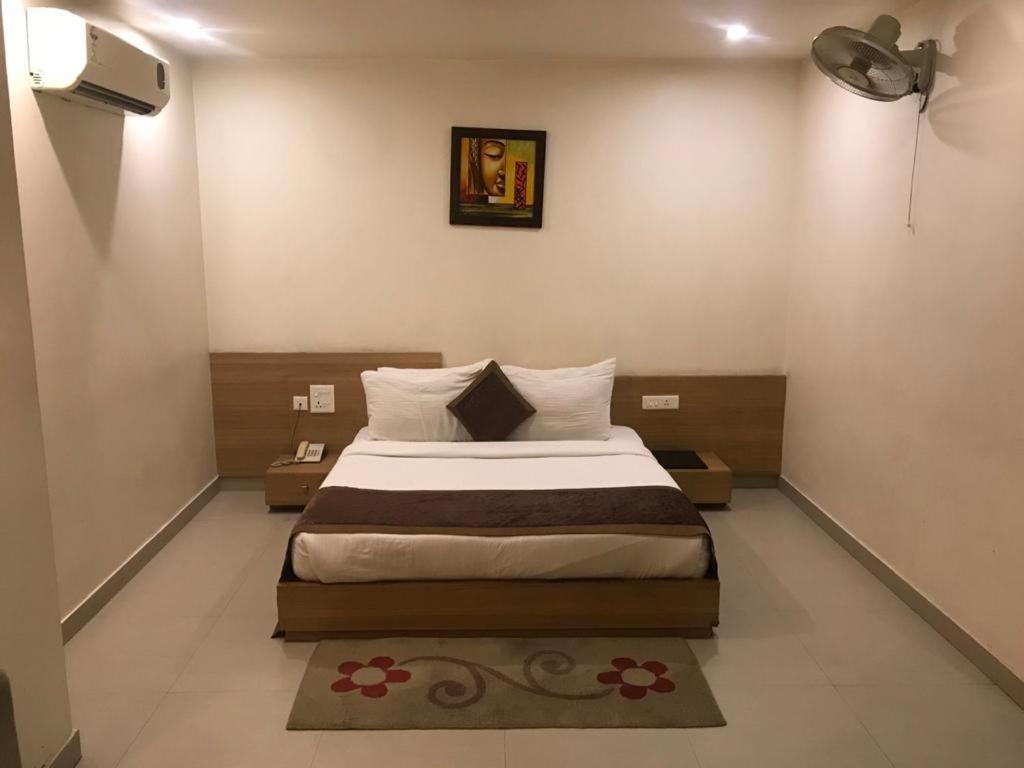 Hotel City Square Hisār 外观 照片