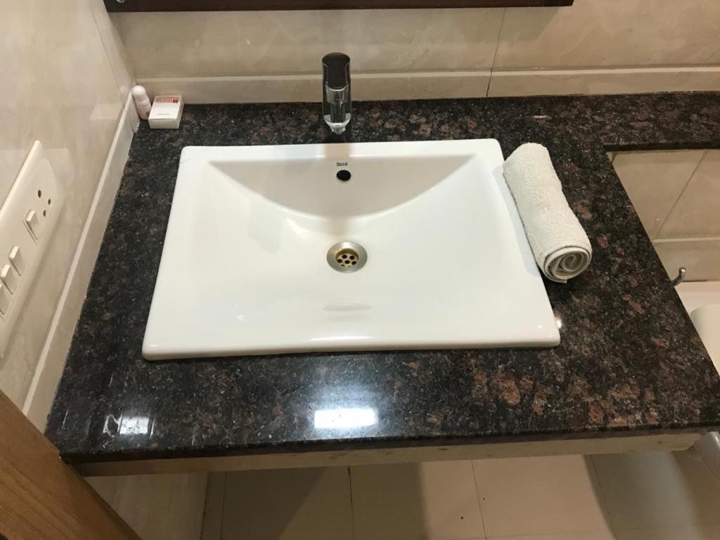 Hotel City Square Hisār 外观 照片